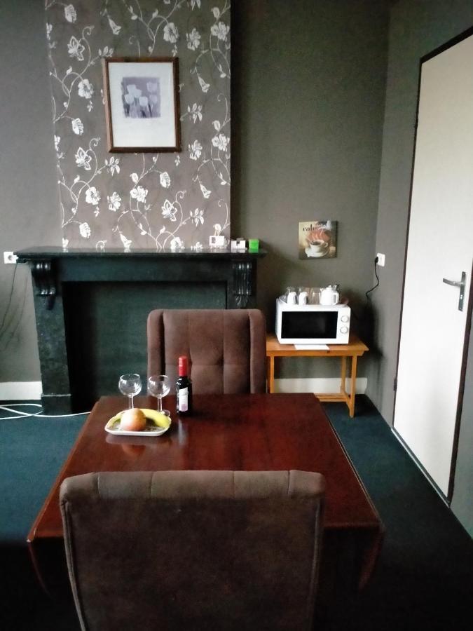 Bed and Breakfast Op De Burg Венло Экстерьер фото