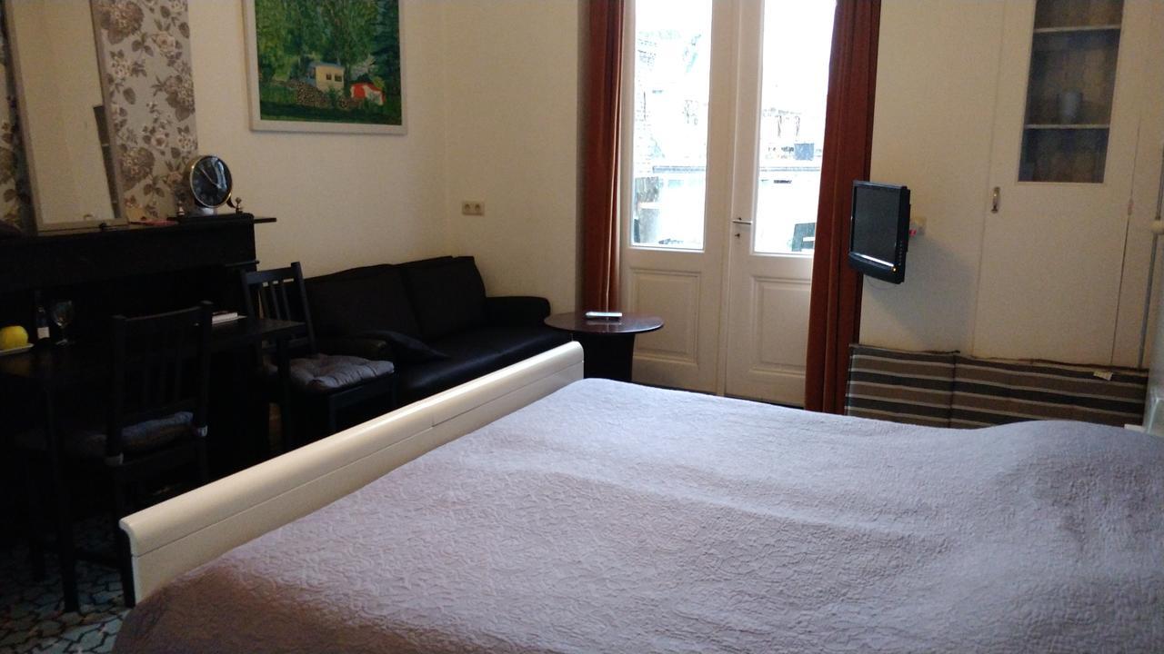 Bed and Breakfast Op De Burg Венло Экстерьер фото