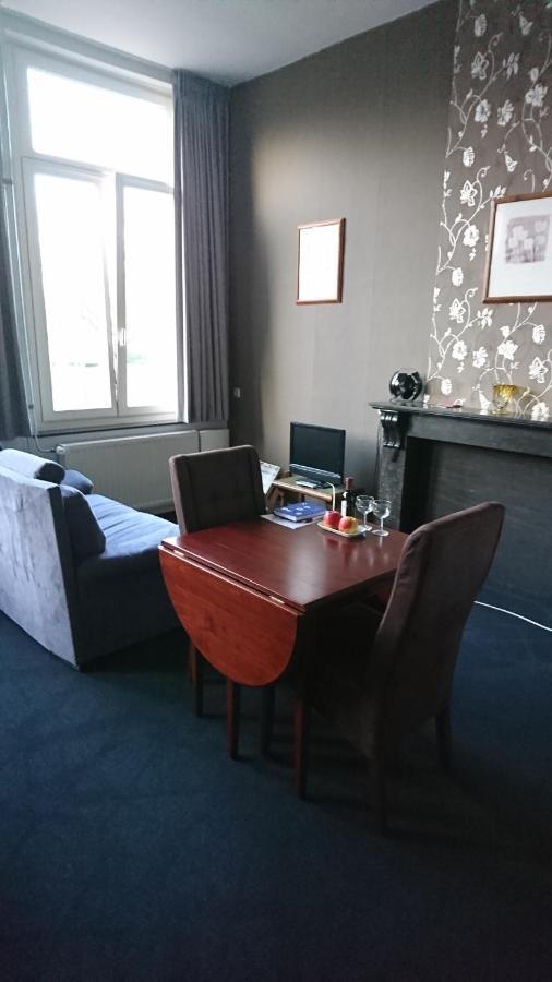 Bed and Breakfast Op De Burg Венло Экстерьер фото