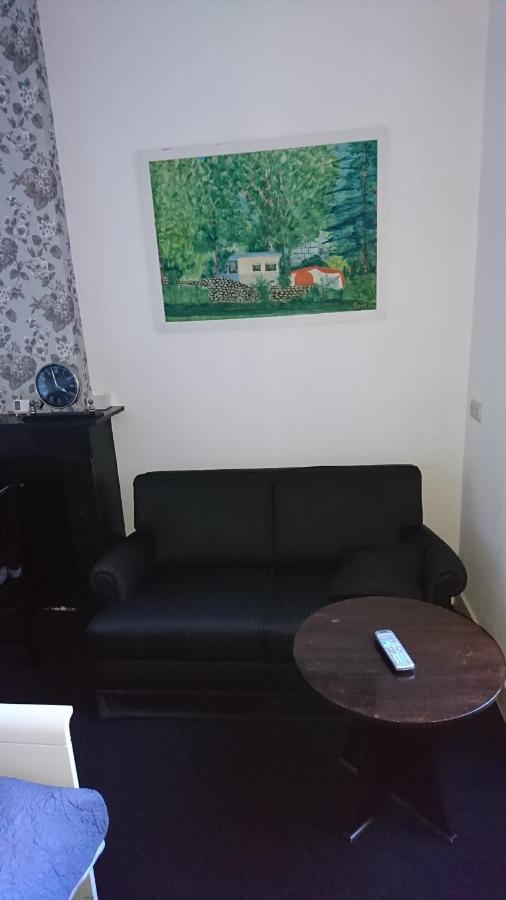 Bed and Breakfast Op De Burg Венло Экстерьер фото